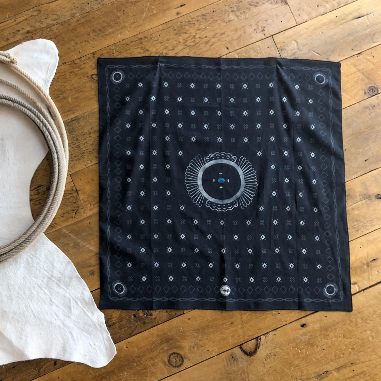 Palmyra Neck Scarf {Black} Palmyra Neck Scarf {Black} -SAVANAH Clothing sale photojul242024 14210pm3 scaled