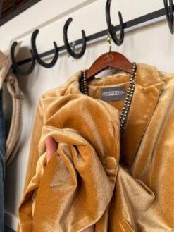 The Belvedere -SAVANAH Clothing sale photonov072024 21627pm