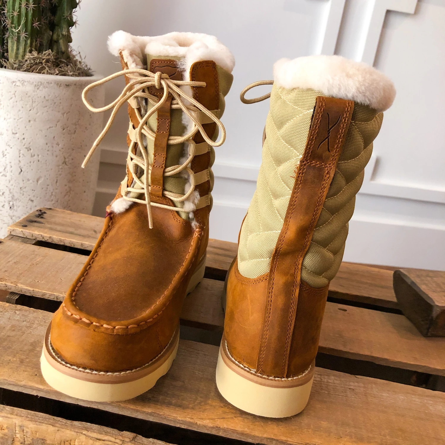 The Telluride The Telluride -SAVANAH Clothing sale photonov152024 10430pm scaled