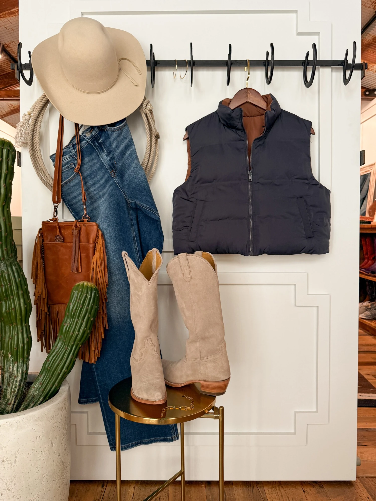 The Paoli The Paoli -SAVANAH Clothing sale photonov152024 22615pm scaled