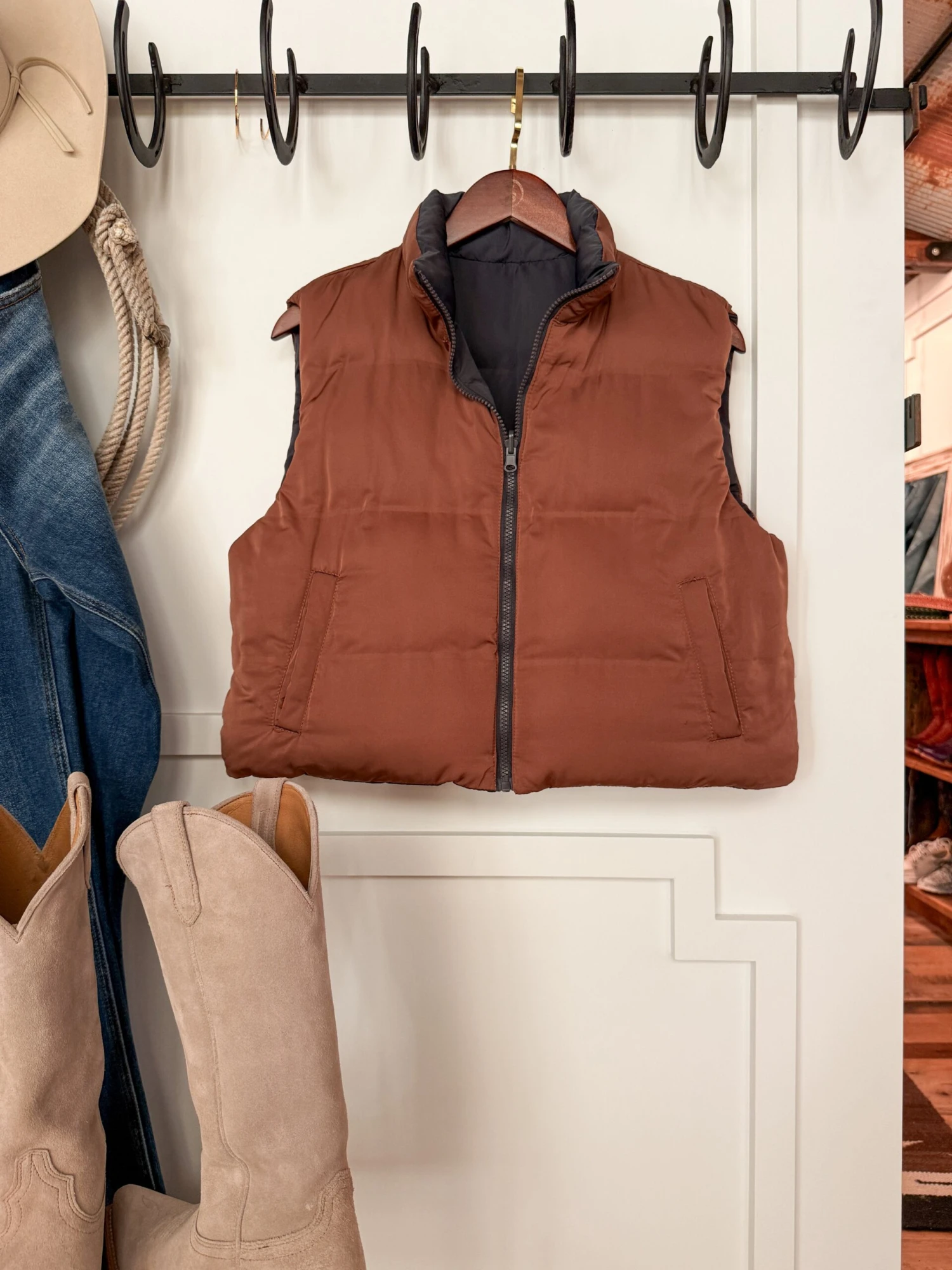 The Paoli The Paoli -SAVANAH Clothing sale photonov152024 22754pm scaled