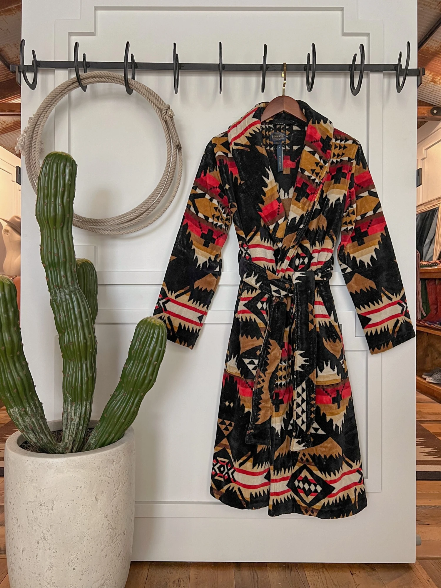 The Nehalem Robe The Nehalem Robe -SAVANAH Clothing sale photonov222024 35306pm3 scaled