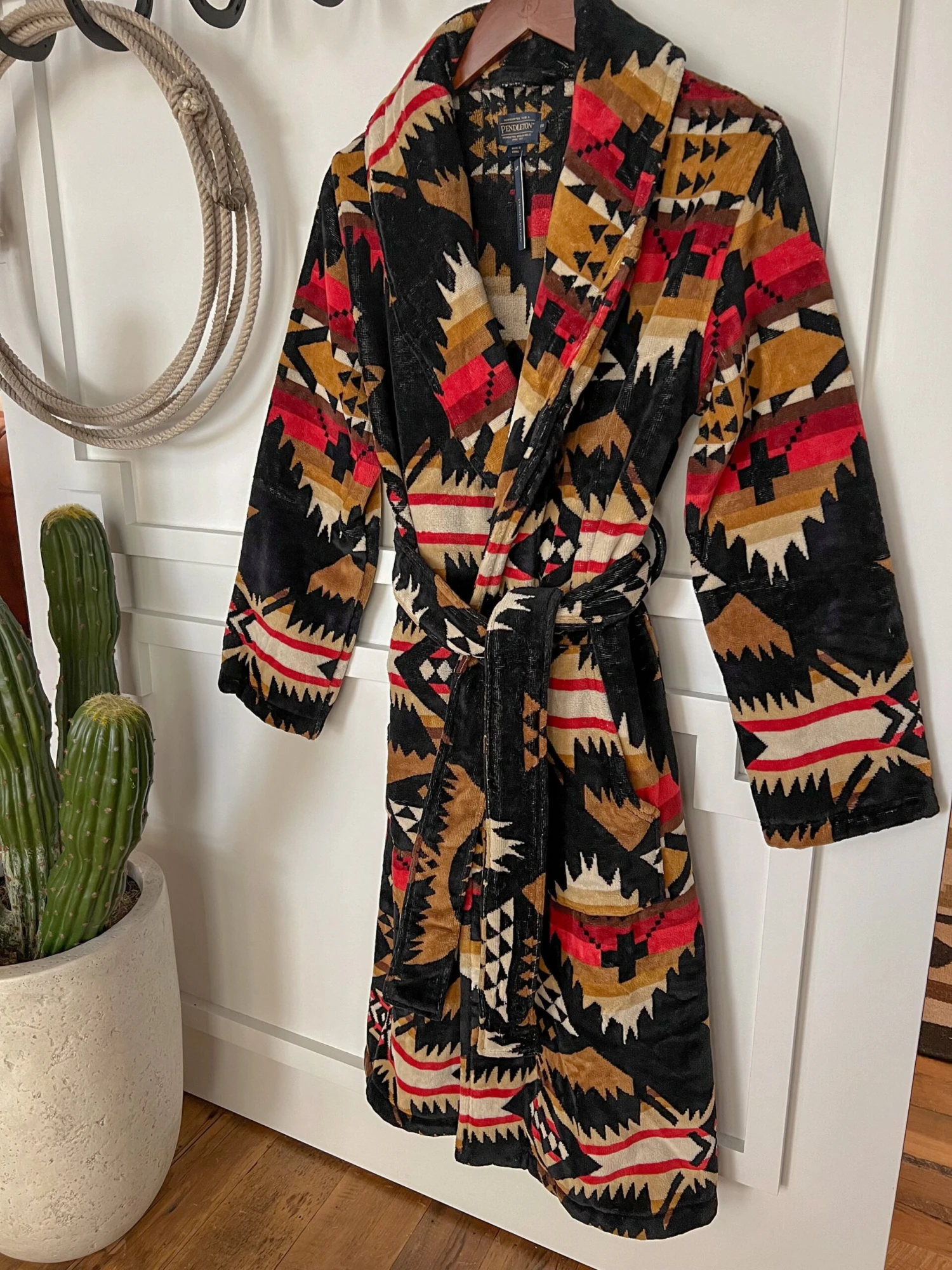 The Nehalem Robe The Nehalem Robe -SAVANAH Clothing sale photonov222024 35319pm3 scaled