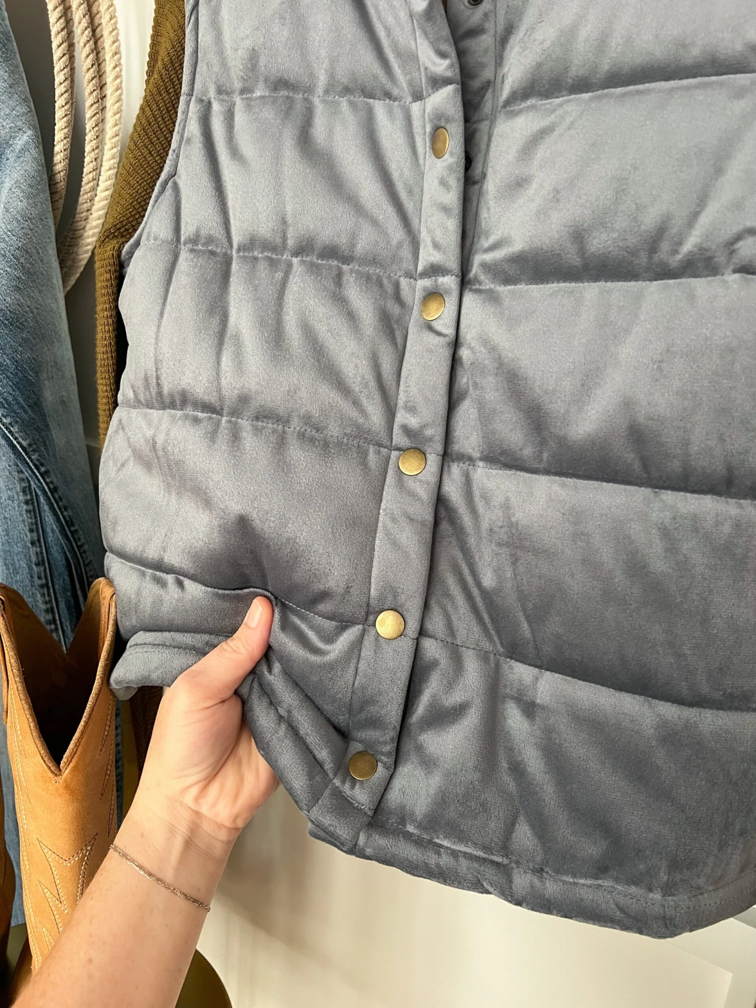 The Cresbard The Cresbard -SAVANAH Clothing sale photonov232024 22333pm3 scaled