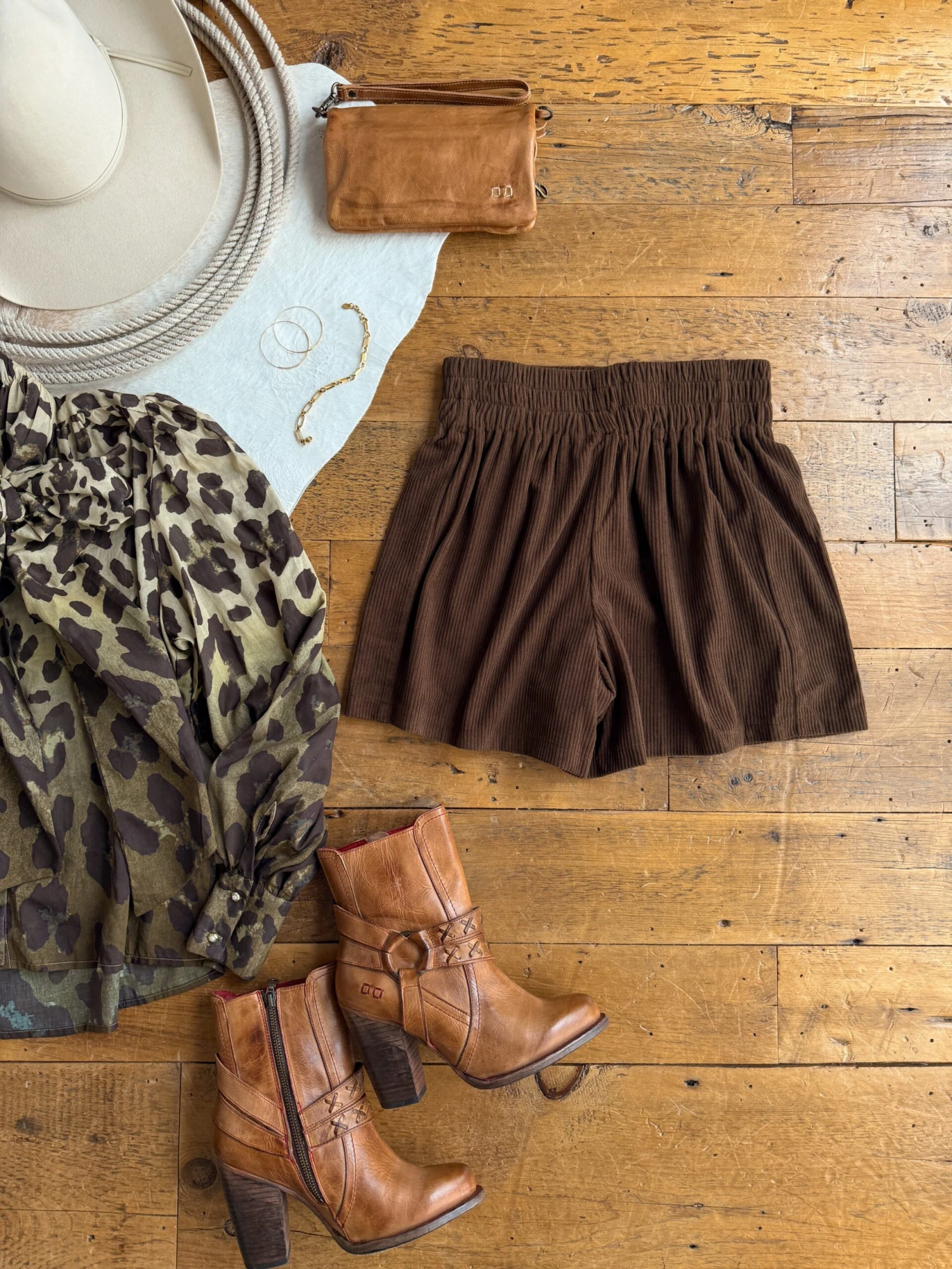 The Elwood The Elwood -SAVANAH Clothing sale photooct312024 112548am scaled